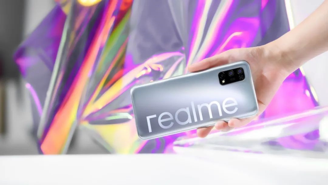 Realme真我V5配置参数将于8月3日发布